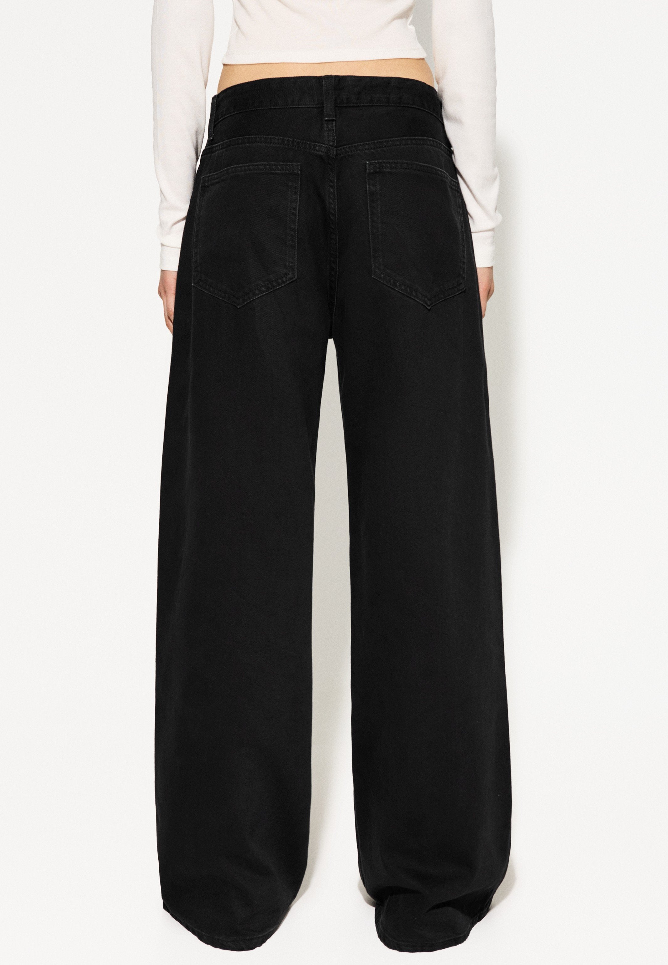 WIDE-LEG - Wide leg - black