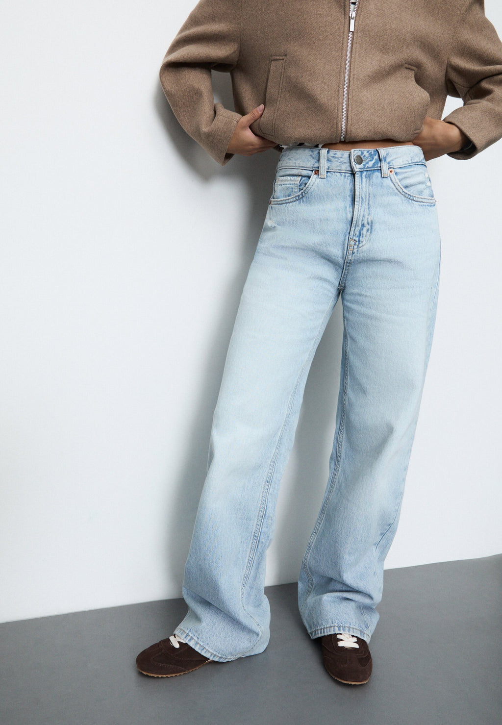 D92 - Straight leg jeans - light blue
