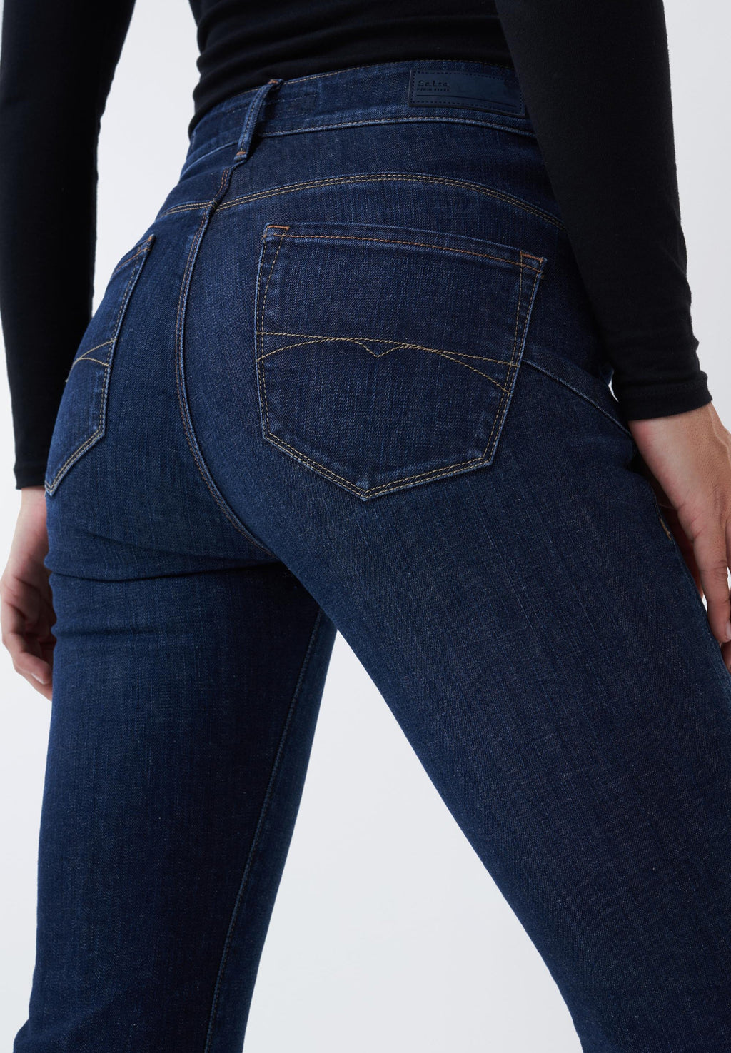 FAITH PUSH IN AUSGESTESTELLTES BEIN - Flared Jeans - Blue